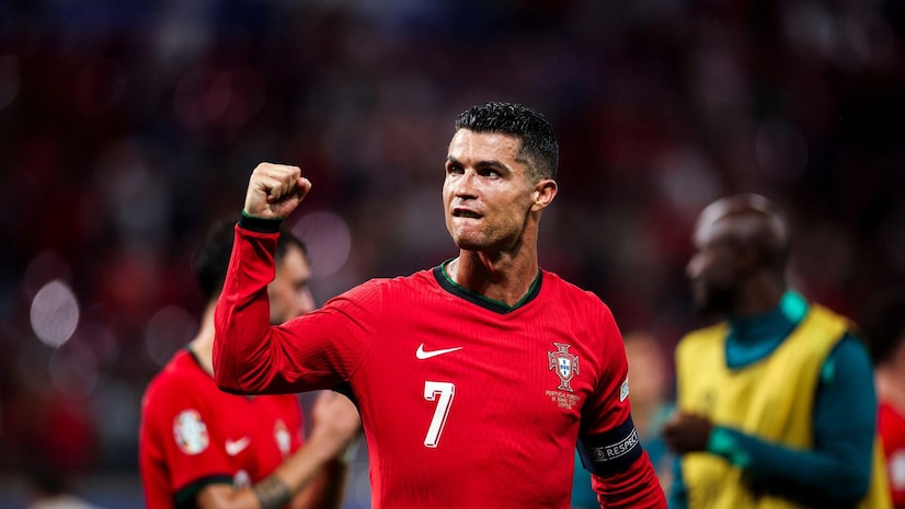 亞足聯與球 亞足聯與球